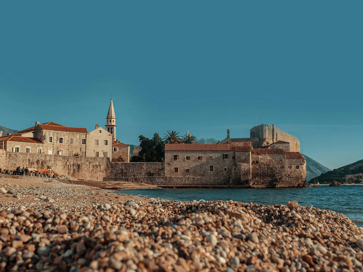Mala Plaža, The In-Town Beach Beneath the Stari Grad Walls